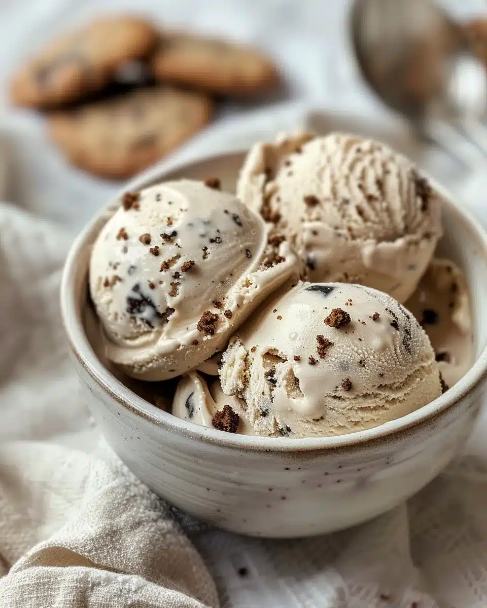 Cream Cookies Ice Cream: Irresistibly Easy Dessert That Will Make You Smile 2 Cream cookies ice cream